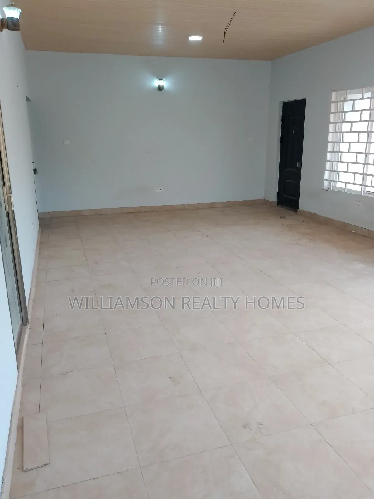 5bdrm House in Community 18 Area, Spintex for rent