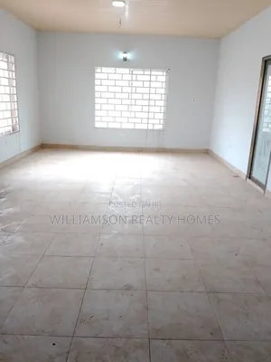 5bdrm House in Community 18 Area, Spintex for rent