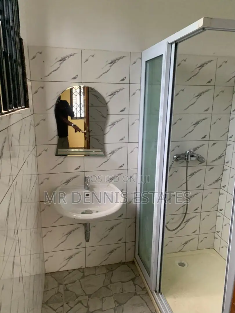 5bdrm Apartment in Tuba, Toll Booth for rent