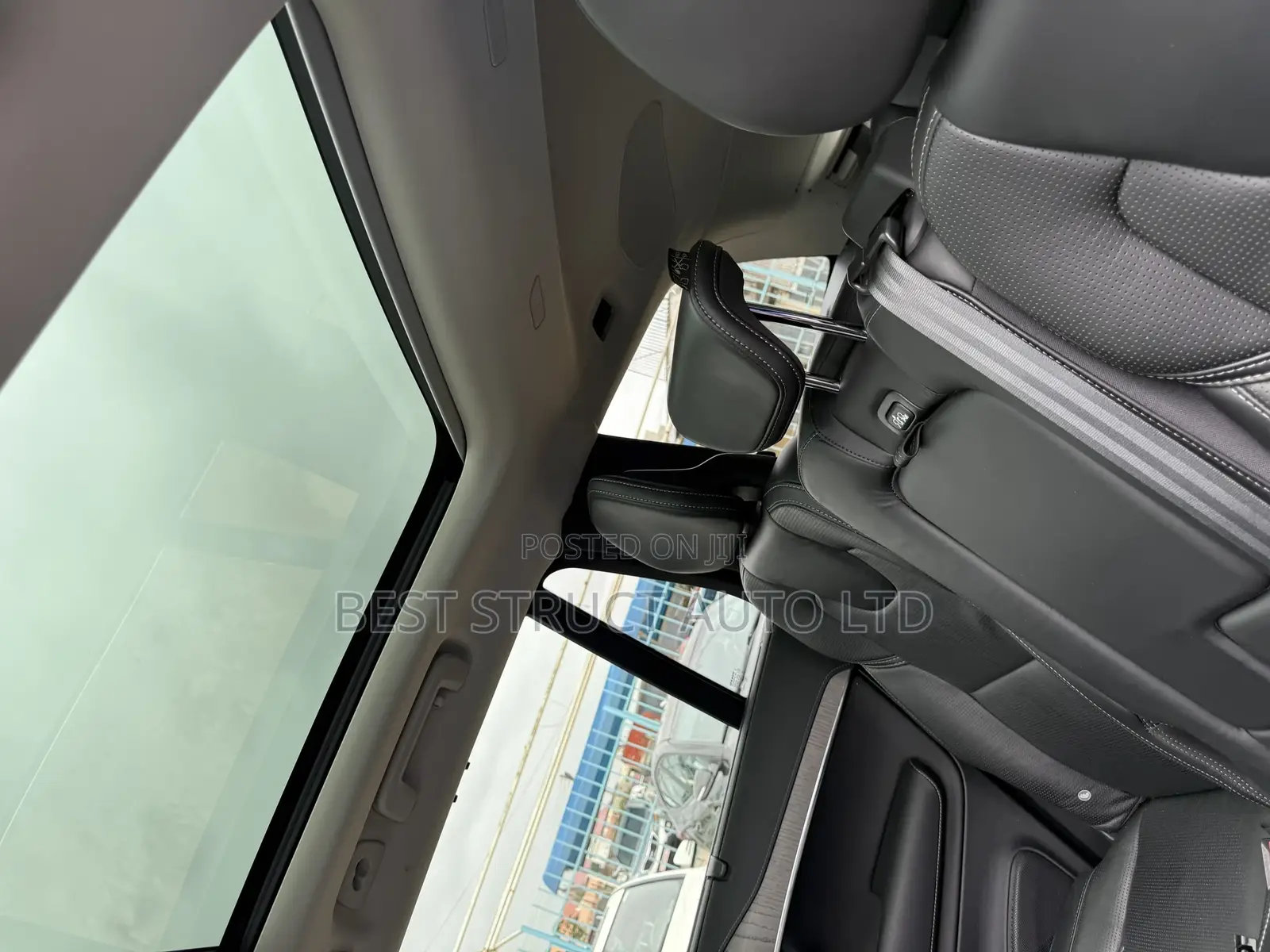 Volvo XC90 Plug-In Hybrid 2025 Black