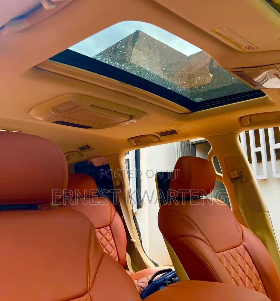 Lexus LX 570 2011 Black