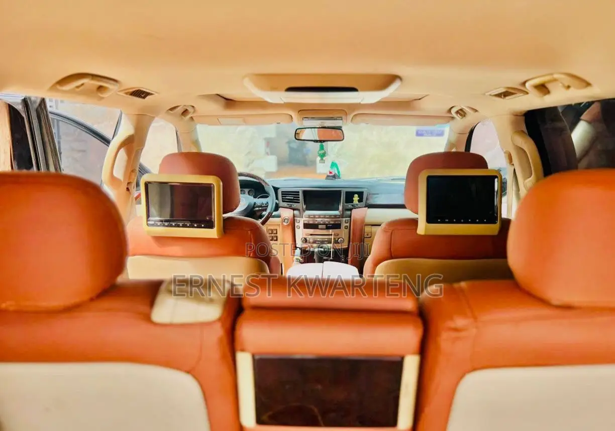 Lexus LX 570 2011 Black