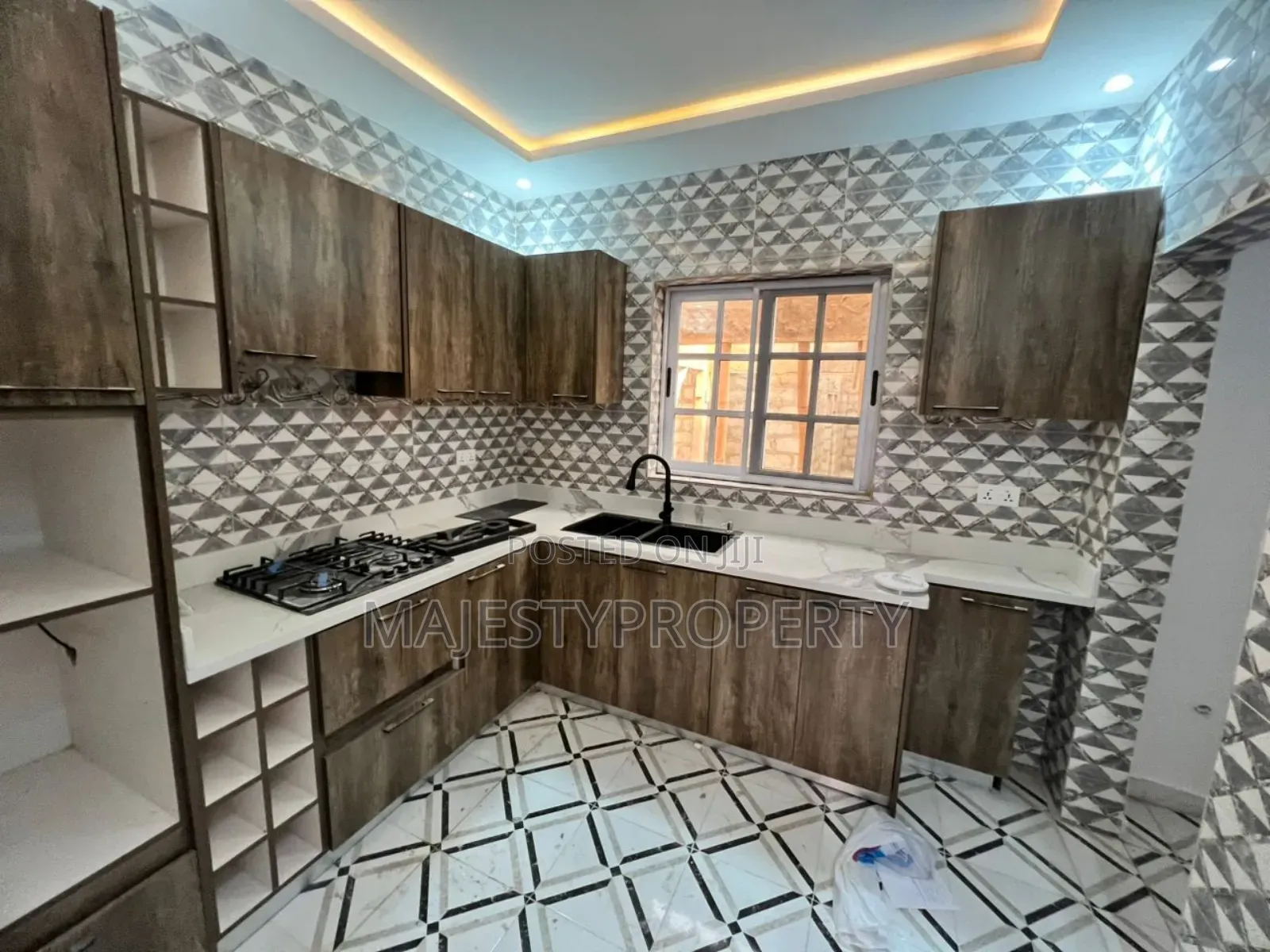 2bdrm Apartment in Shell Signboard, Spintex for rent