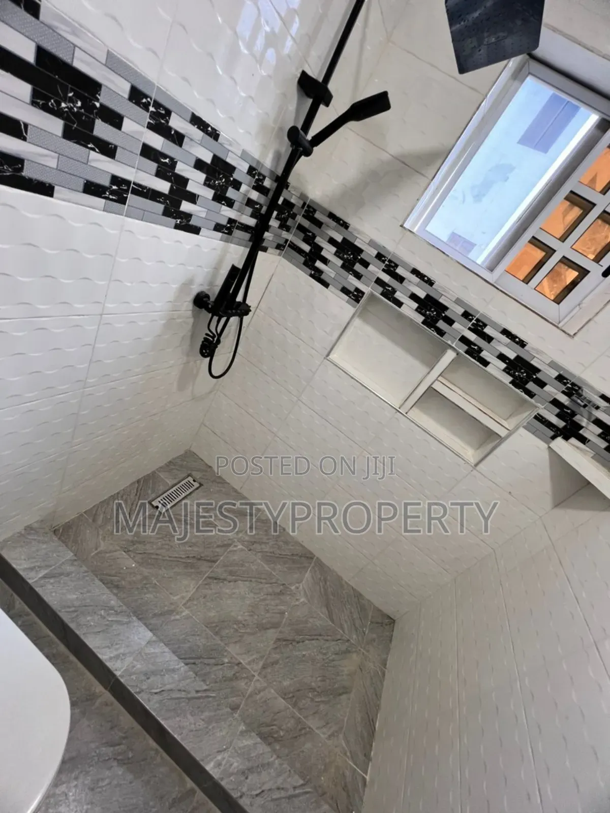 2bdrm Apartment in Shell Signboard, Spintex for rent