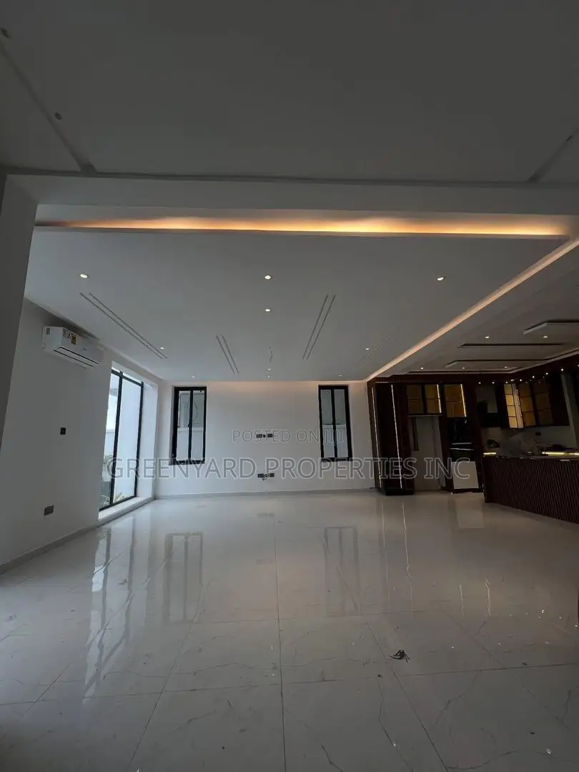 4bdrm Duplex in Ogbojo, East Legon for sale
