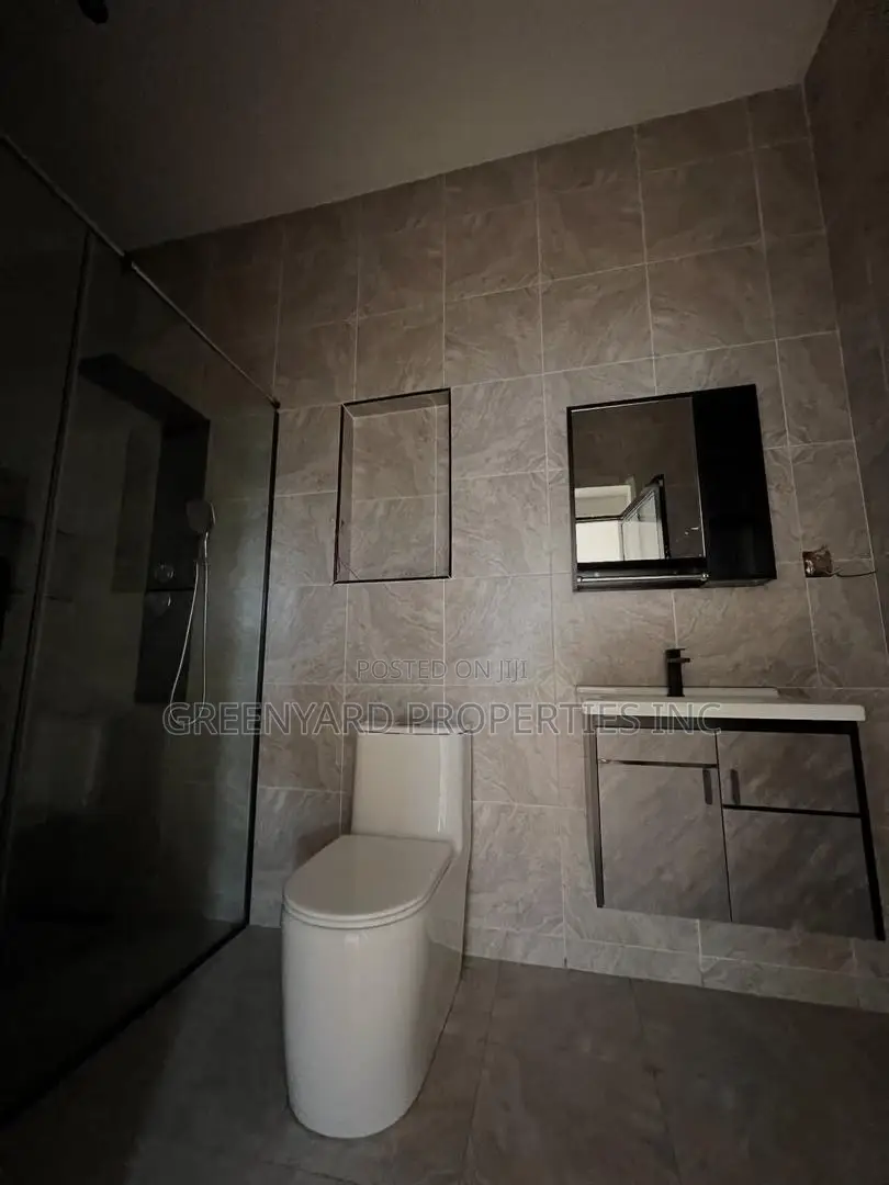 4bdrm Duplex in Ogbojo, East Legon for sale
