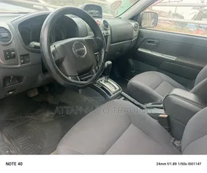 Isuzu I-Series 2008 Brown