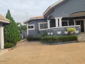 7bdrm House in Atonsu  Feyiase, Kumasi Metropolitan for sale