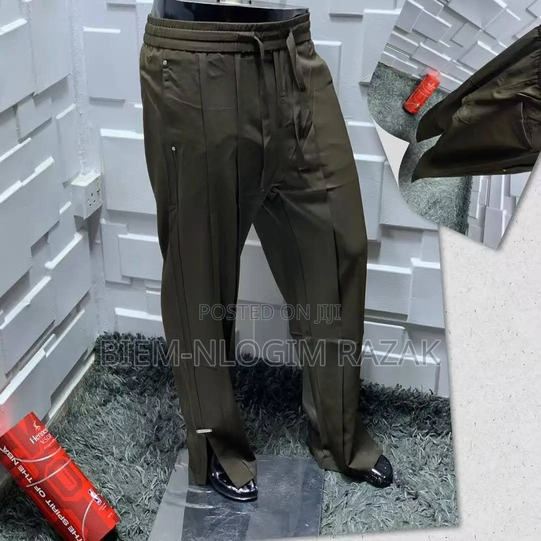 High Quality Plain Joggers Available in Stock