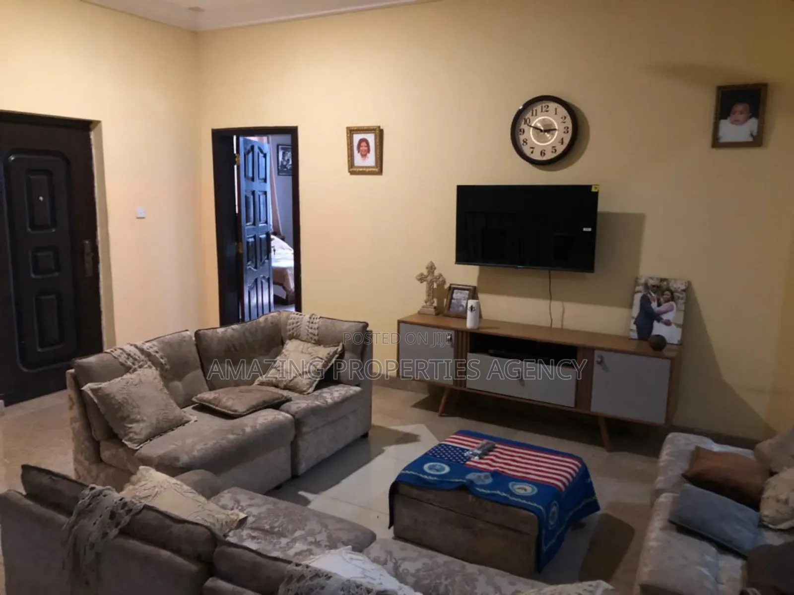 5bdrm House in Nyaniba Estate for sale