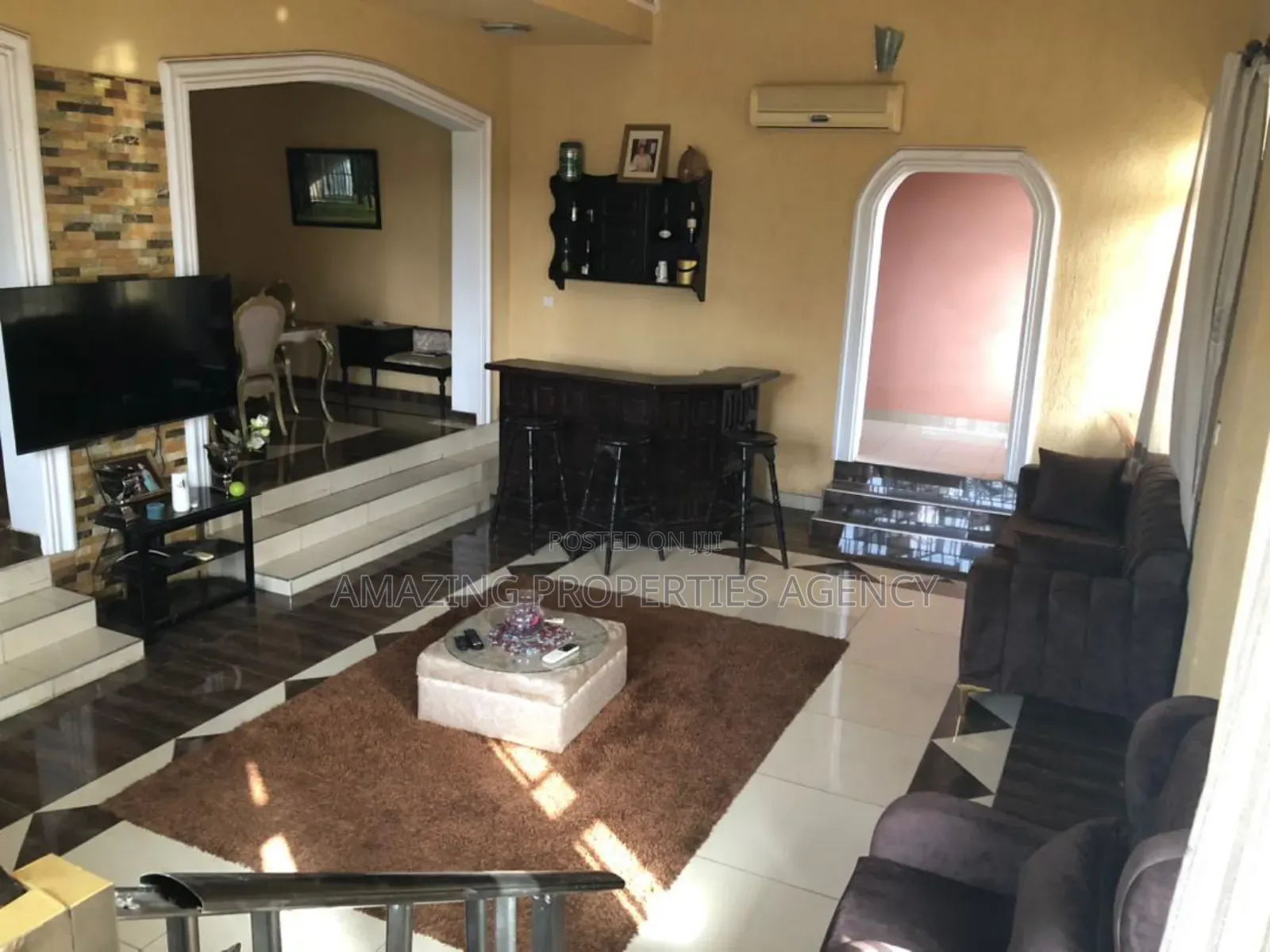 5bdrm House in Nyaniba Estate for sale