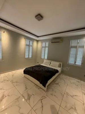 5bdrm House in Ridge for sale
