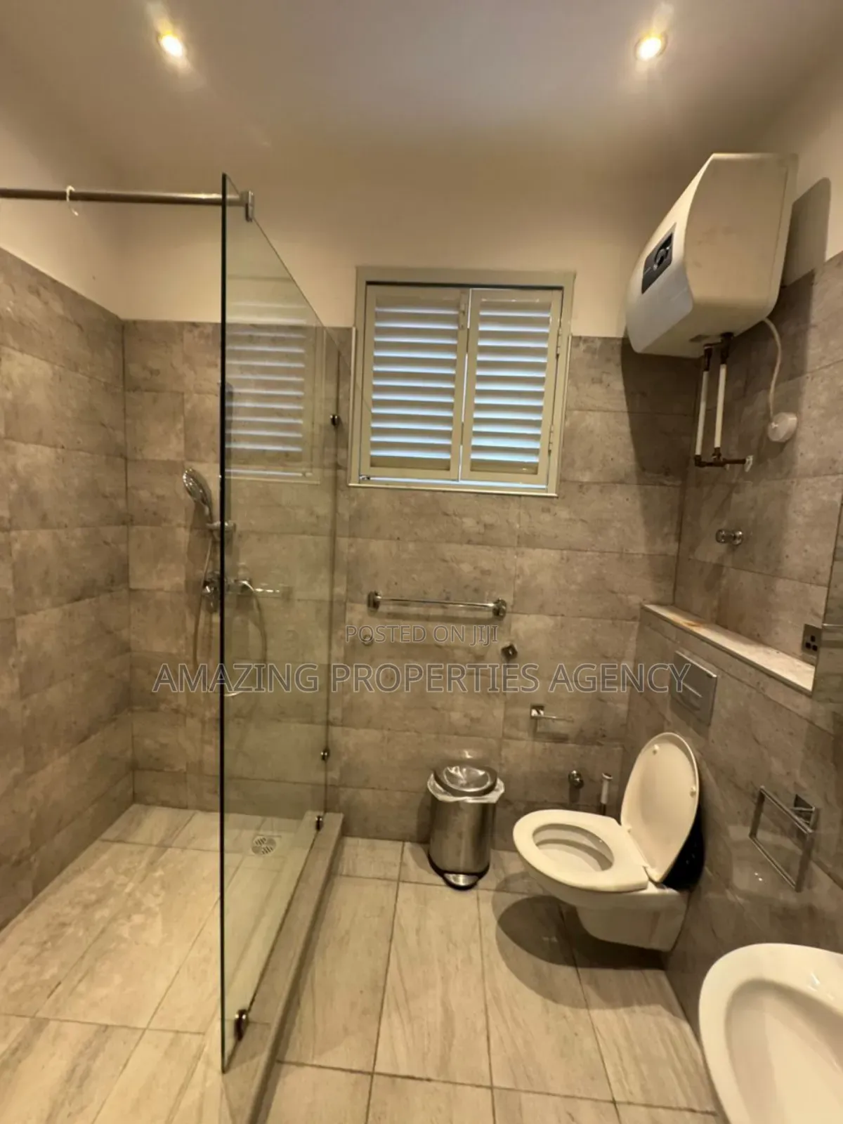 5bdrm House in Ridge for sale
