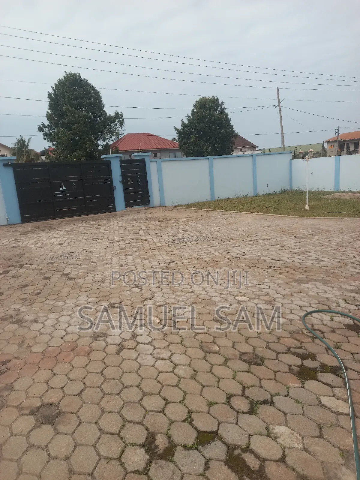 4bdrm House in Tema Sakumono Com.14 for rent