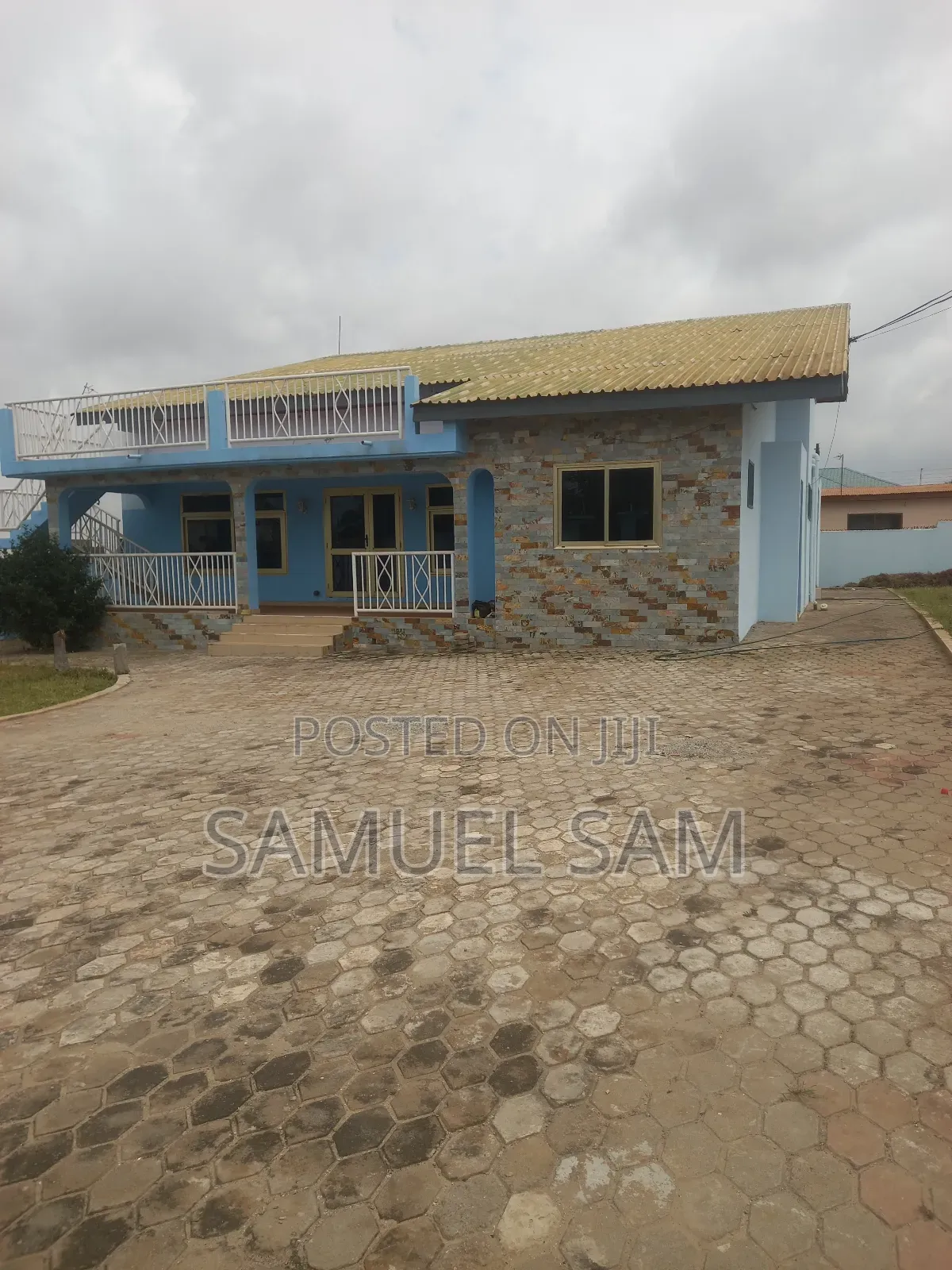 4bdrm House in Tema Sakumono Com.14 for rent
