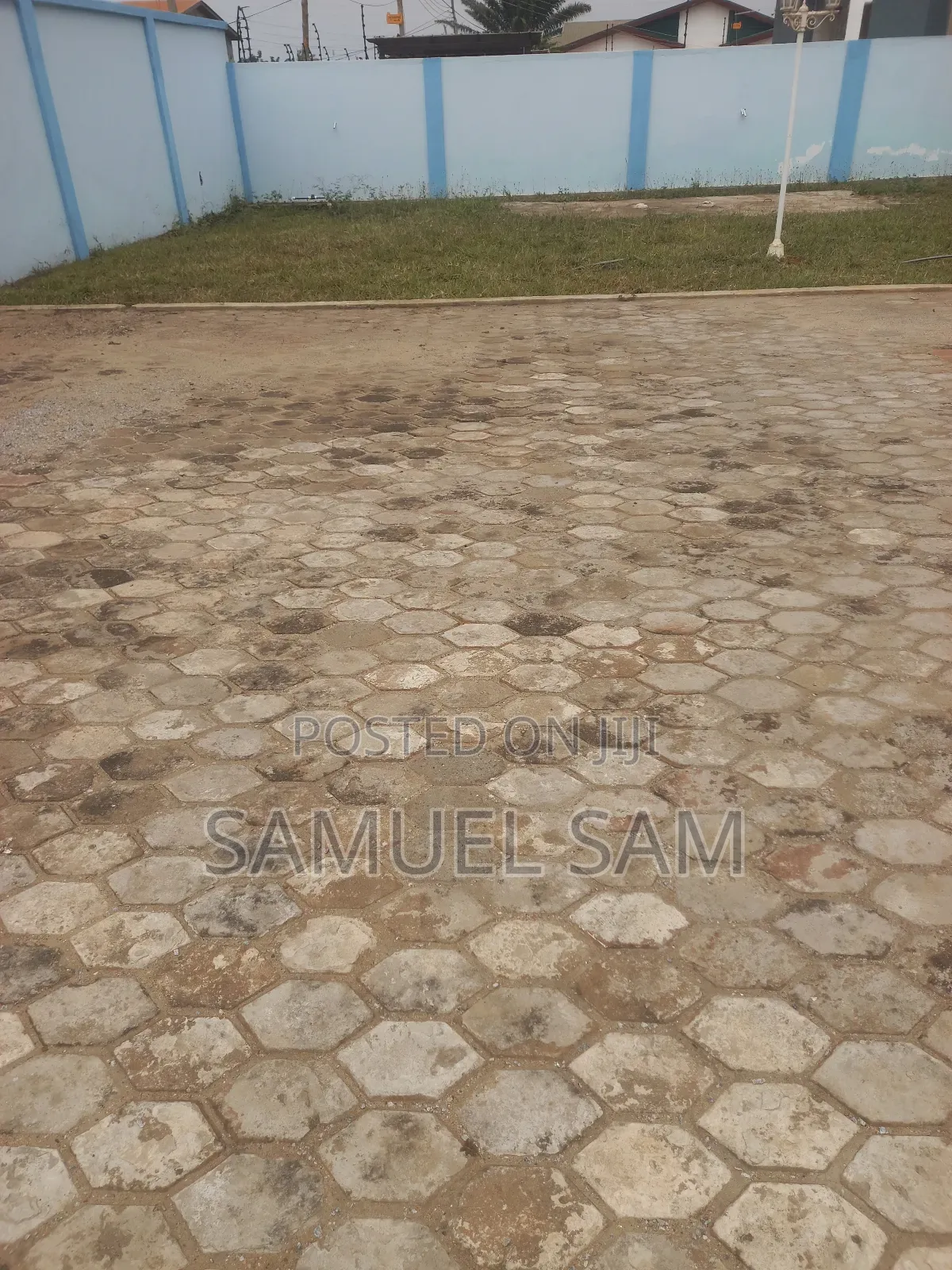 4bdrm House in Tema Sakumono Com.14 for rent