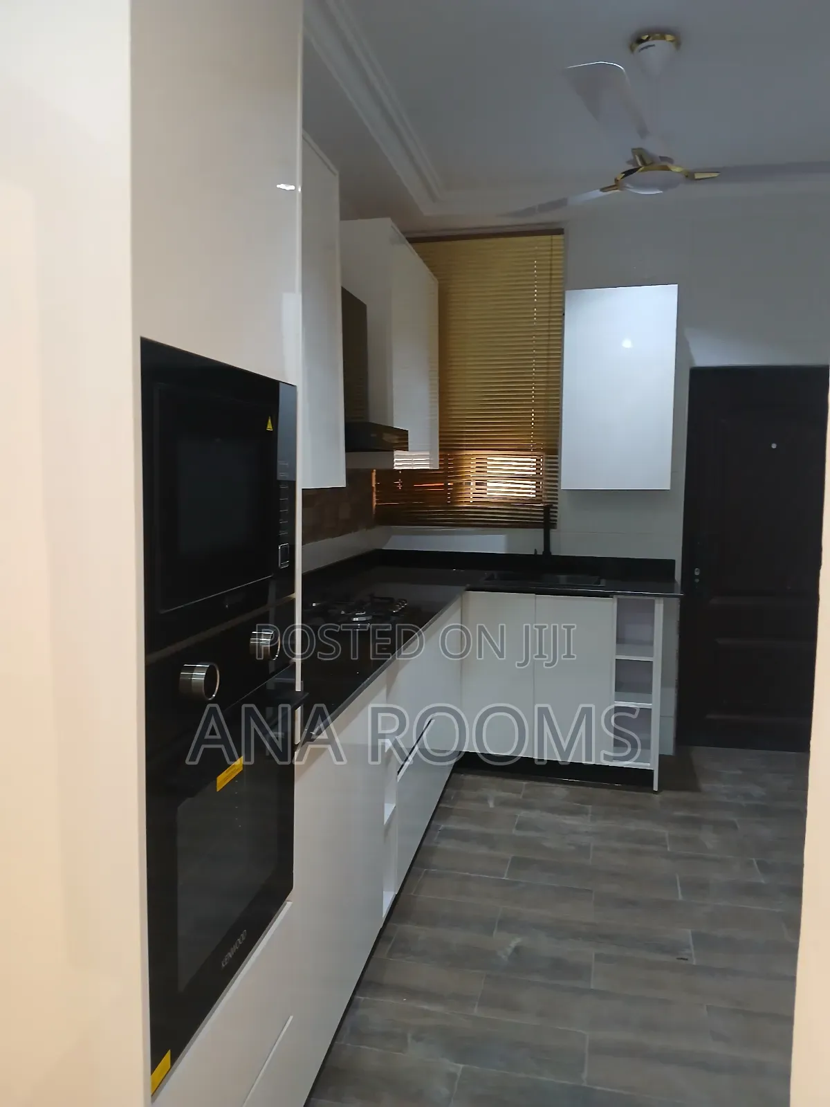 2bdrm Apartment in Community 12, Tema Metropolitan for rent