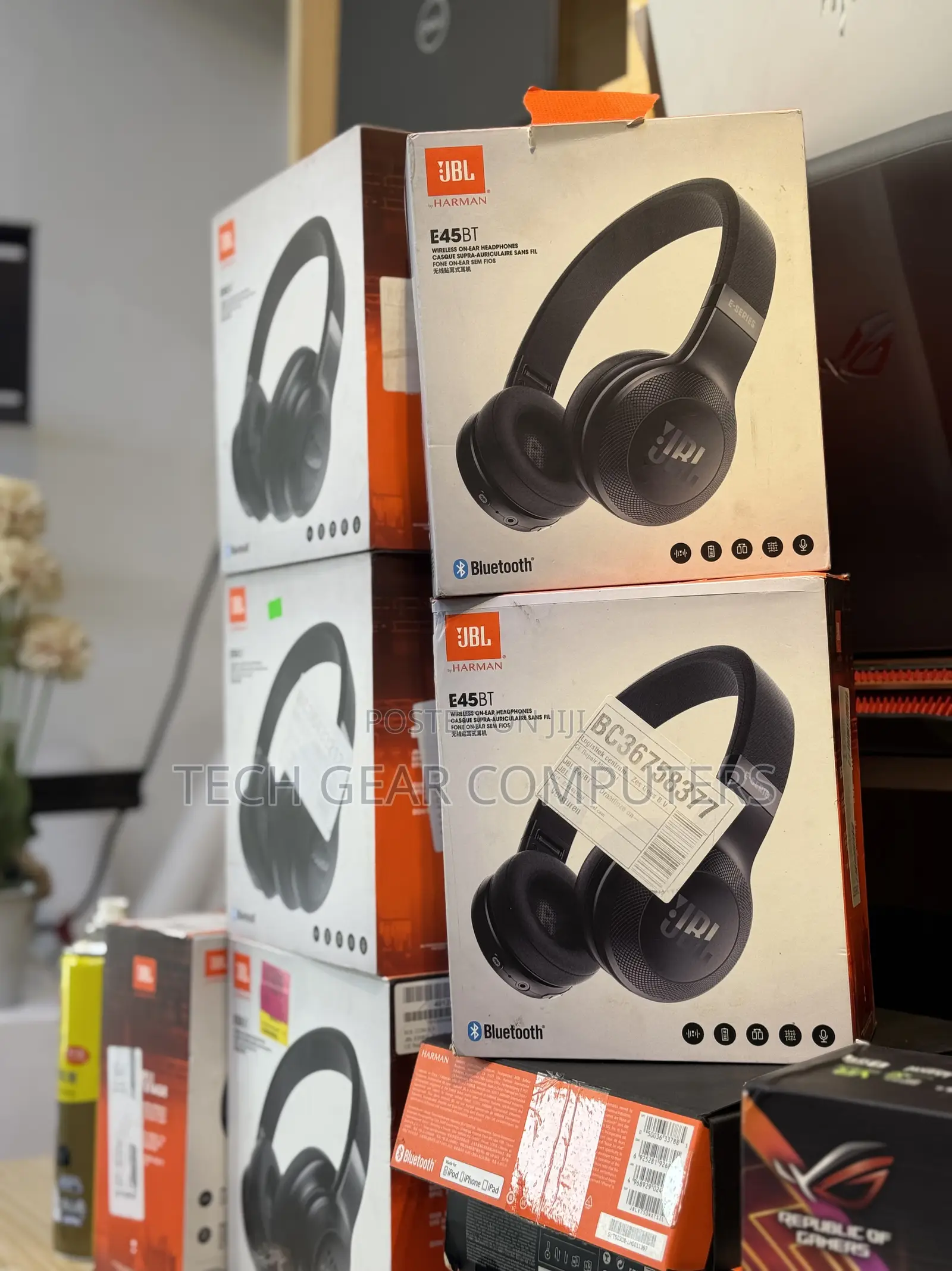 JBL E45bt on-Ear Wireless Headphones