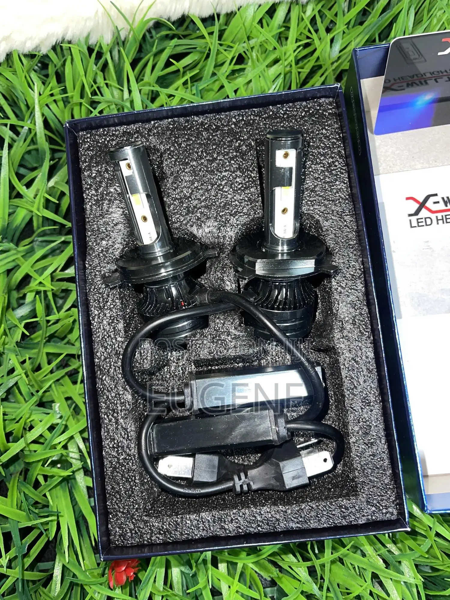 X Willtop H4/Hb2/9003 Headlight Bulb With Brilliant Illumination
