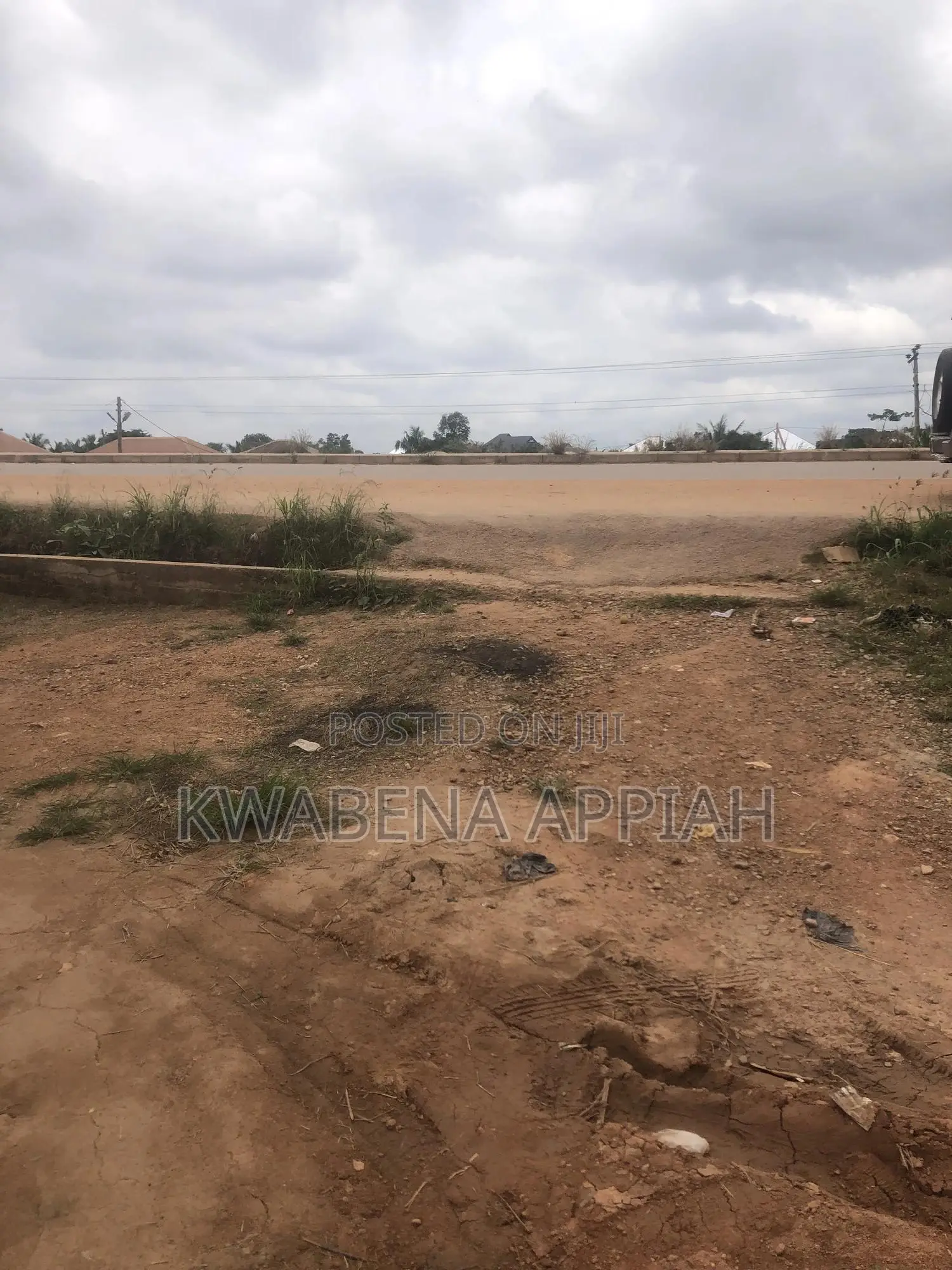 Plots Of Land Is On Sales At Lakeroad On Main Road