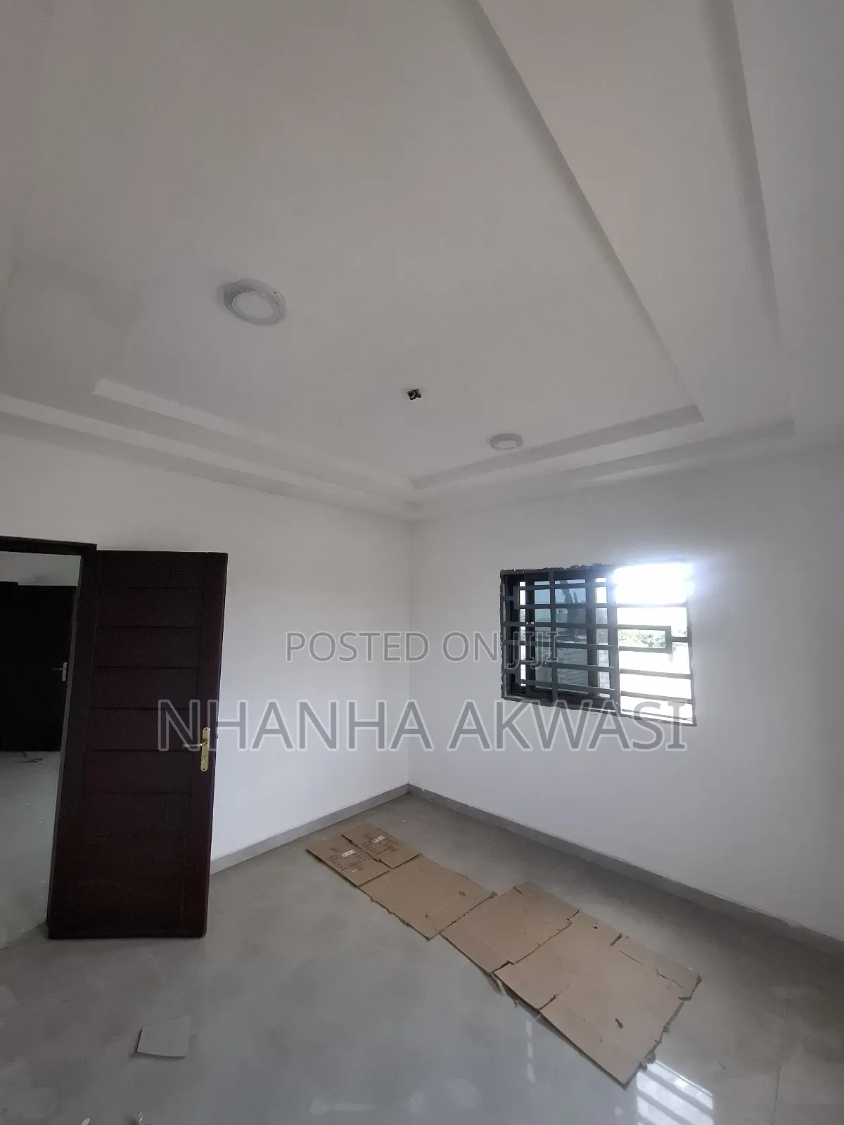 1bdrm Apartment in Community 23, Tema Metropolitan for rent