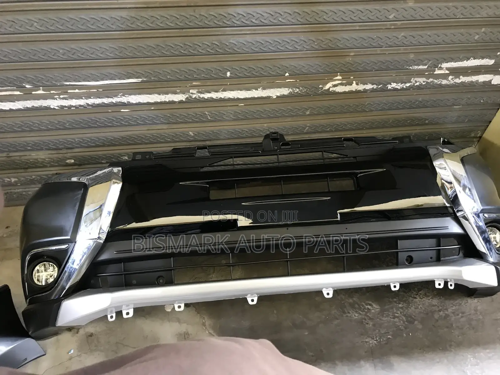 Mitsubishi Outlander 2016-2017-2018 Front Bumper Complete