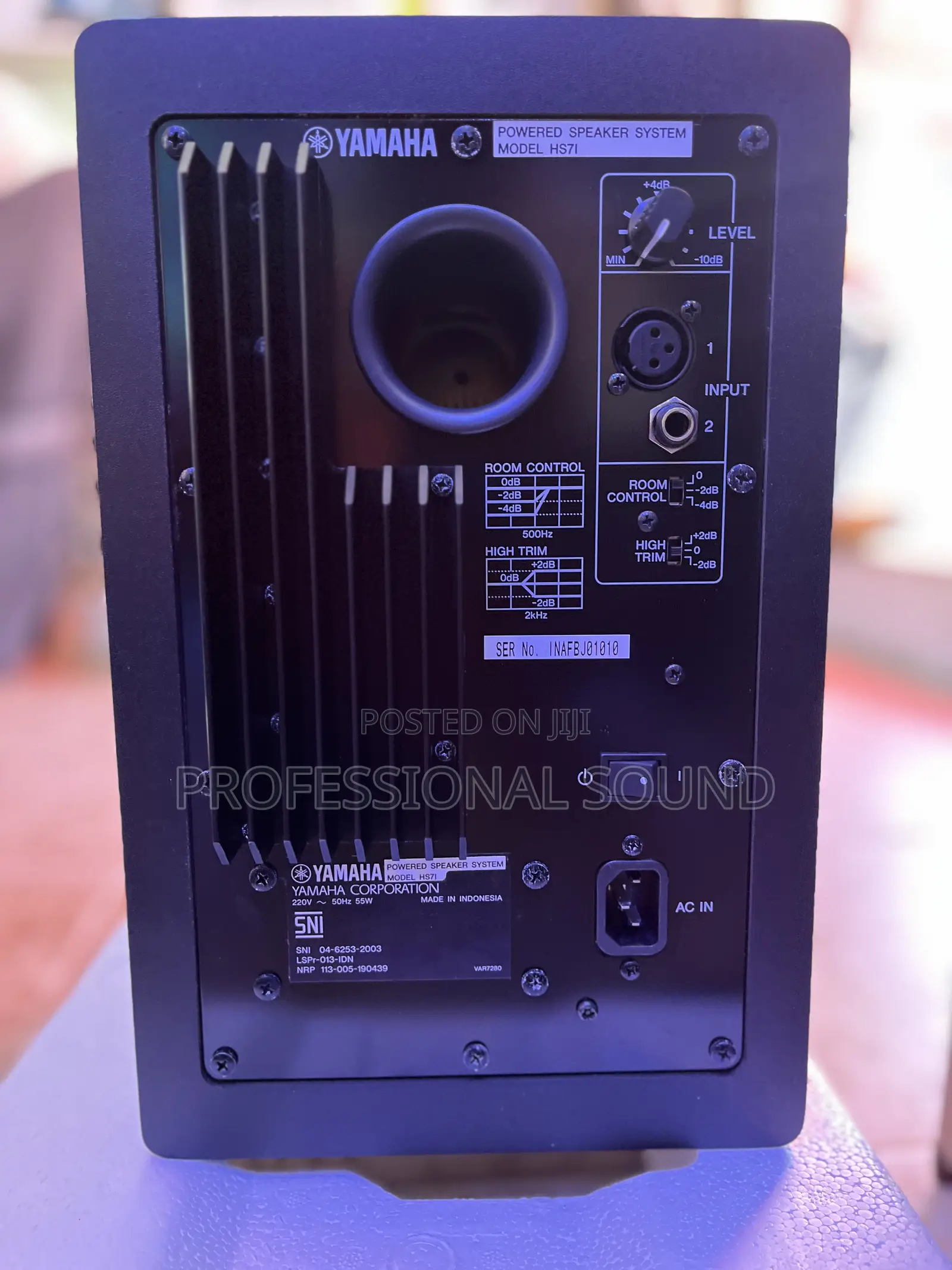 Yamaha Studio Monitor 7”