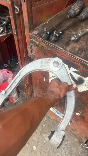 Range Rover Vogue 2016 Control Upper Arm