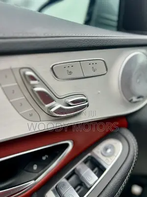 Mercedes-Benz C300 Sport 4dr AWD 4Matic Sedan (2.0L 4cyl 7A) 2015