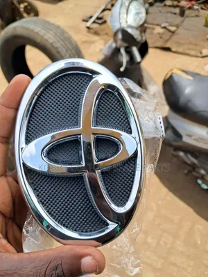 Original Toyota Crowns Available For All Cars At Affordable Prices