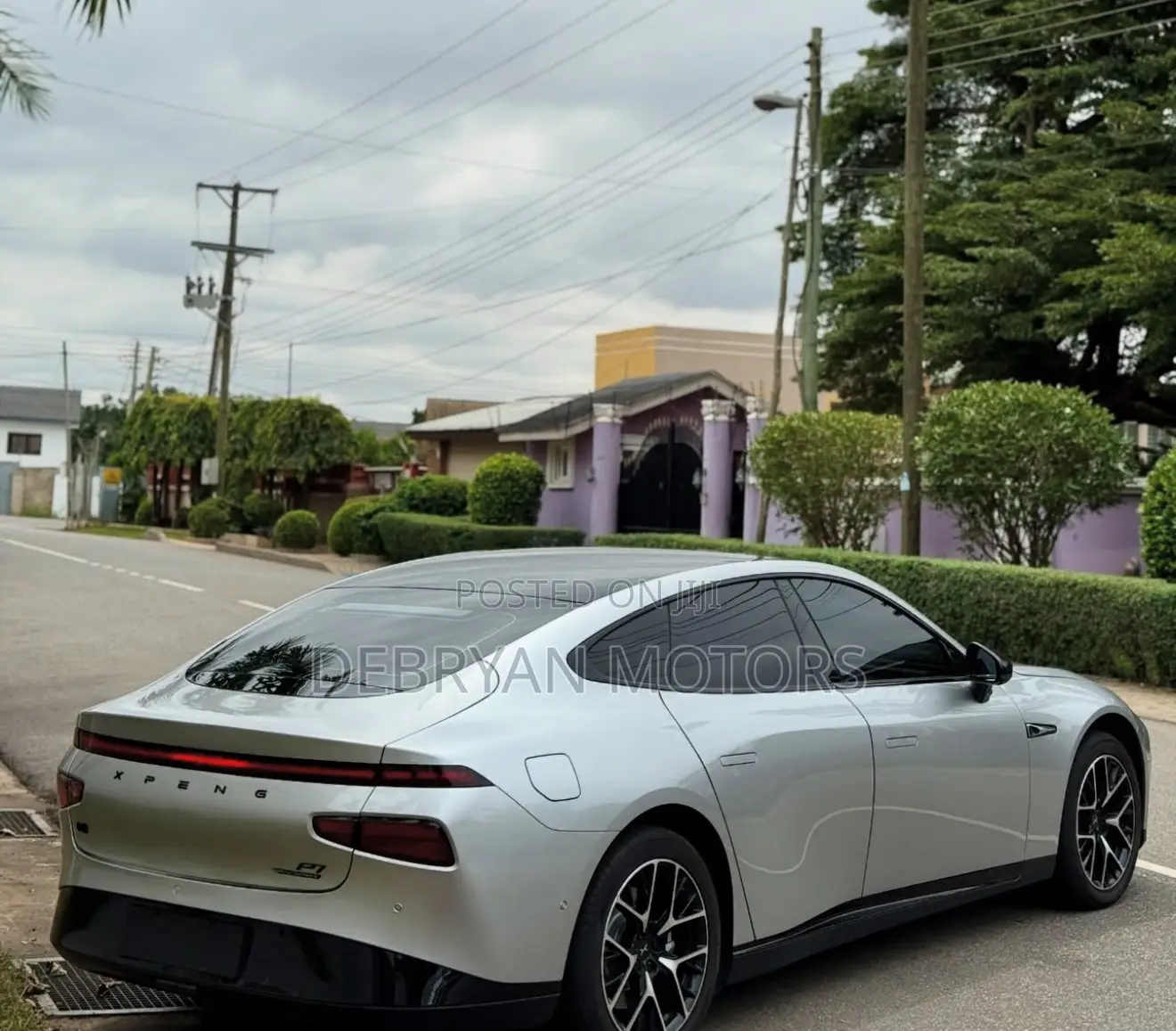 XPeng P7 424hp All Wheel 2023 Silver