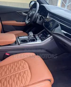 Audi RS Q8 2023 Black