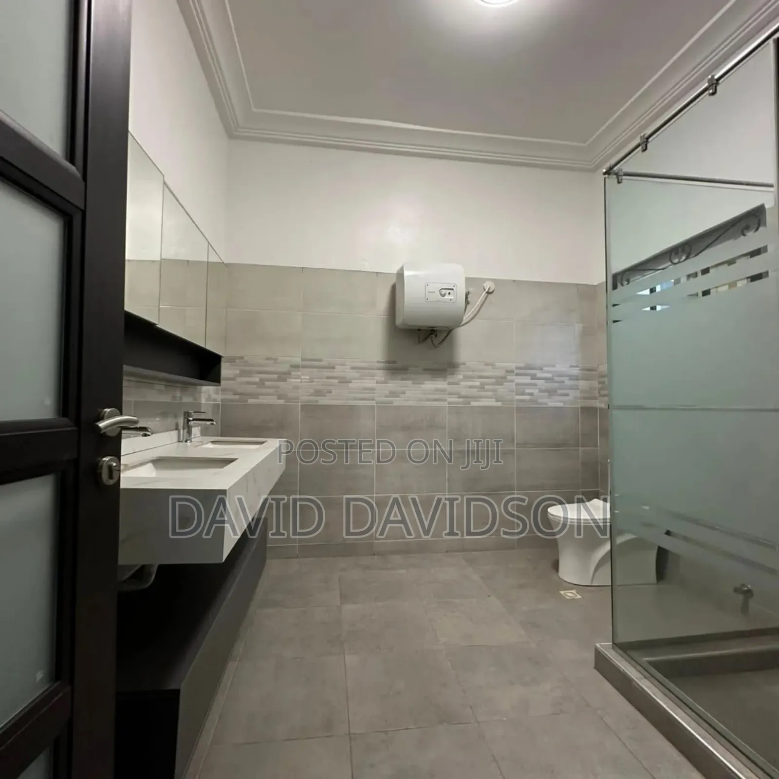 Furnished 4bdrm House in 4 Bedroom Executive, Tema Metropolitan