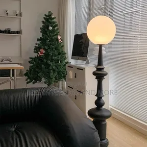 Floor Lamp (Molanto)