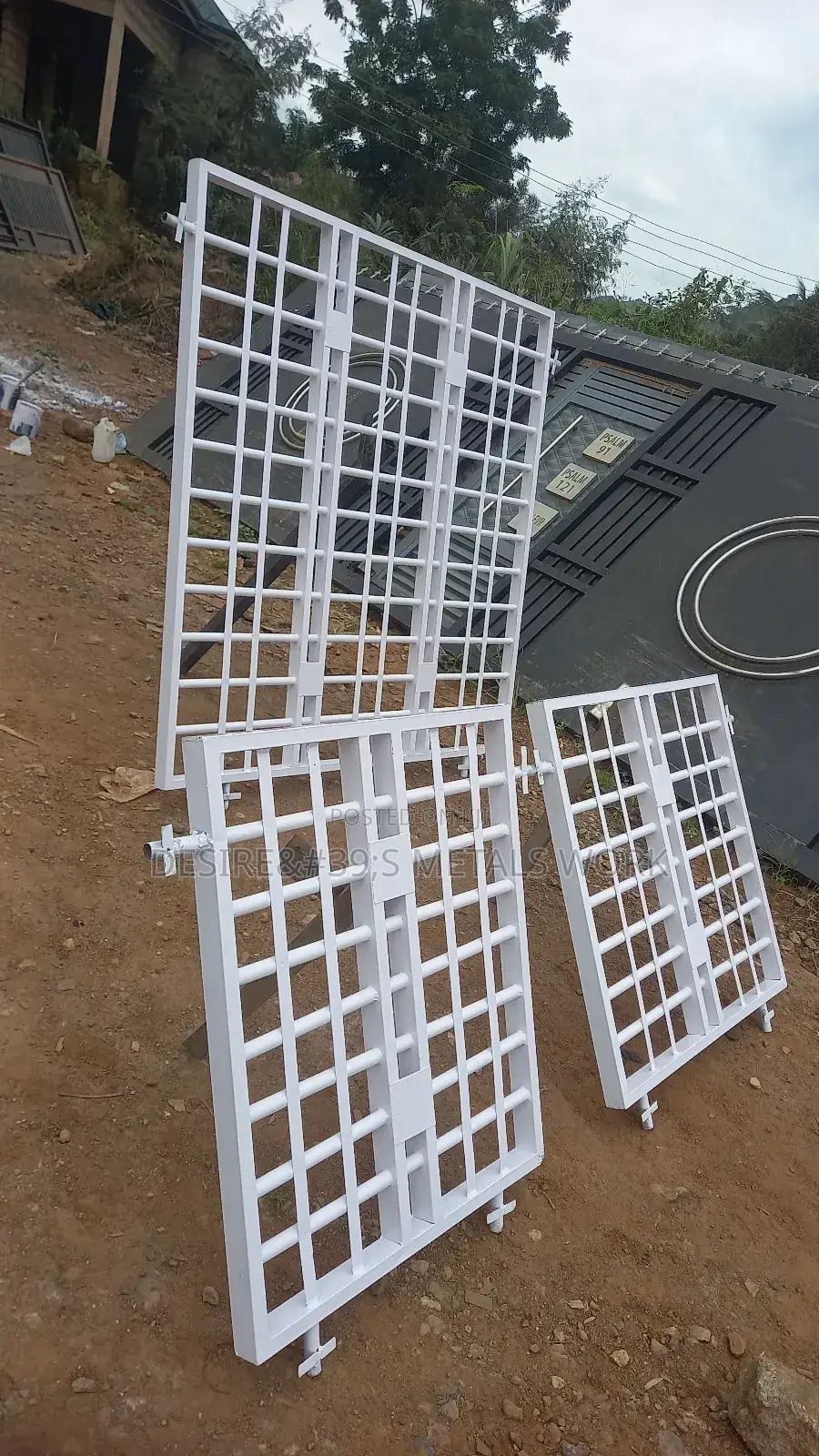 The Round Pipes Burglaproofs
