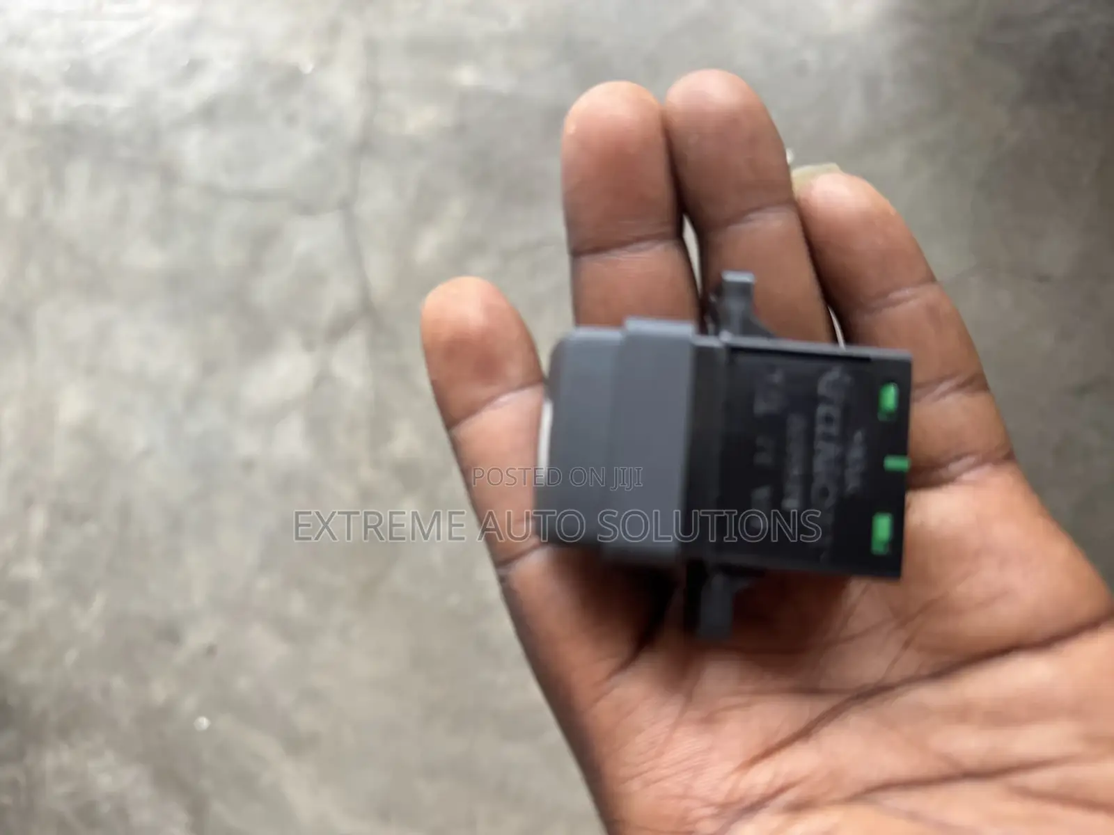 Honda Cr-v 2016 - 2025 Tailgate Open Switch