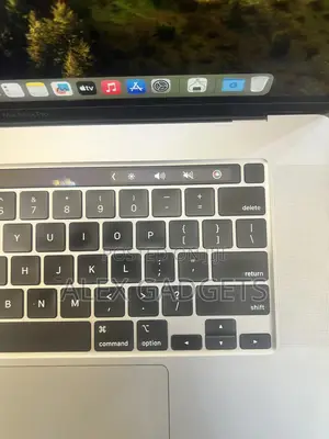 Laptop Apple MacBook Pro 2019 16GB Intel Core I7 SSD 512GB
