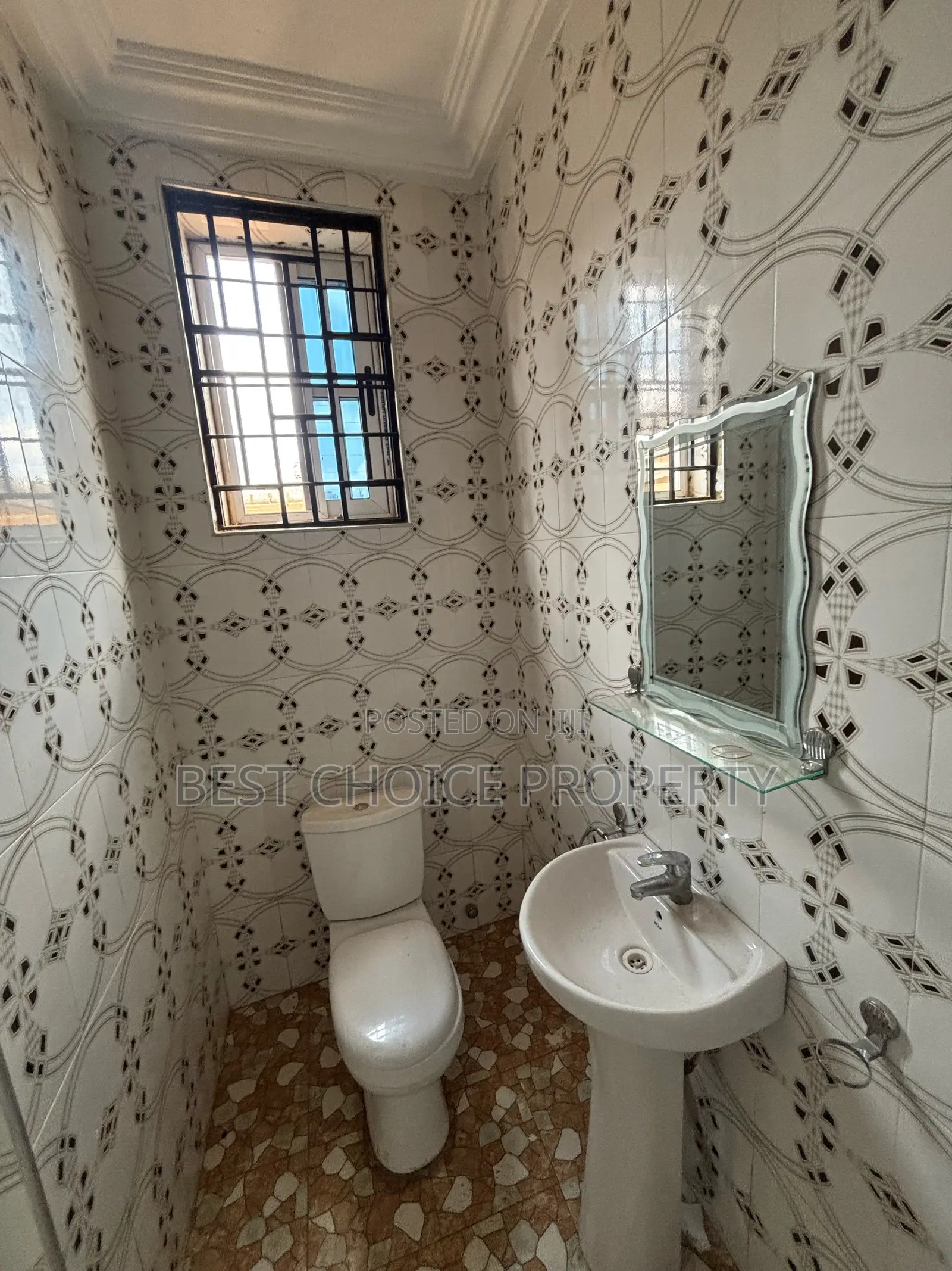 2bdrm Apartment in Adenta, New Legon for rent