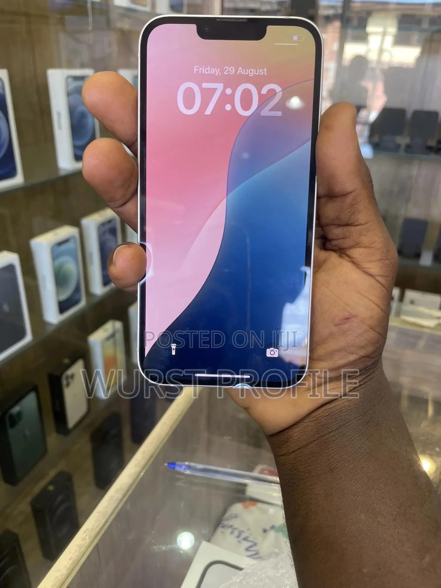 New Apple iPhone 13 128 GB Pink