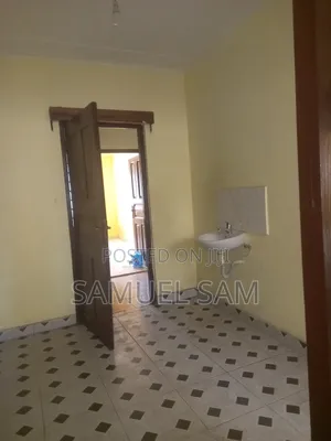 4bdrm House in Tema Community 9 for rent
