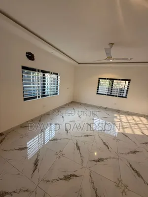 3bdrm House in 3 Bedroom New House, Tema Metropolitan for sale