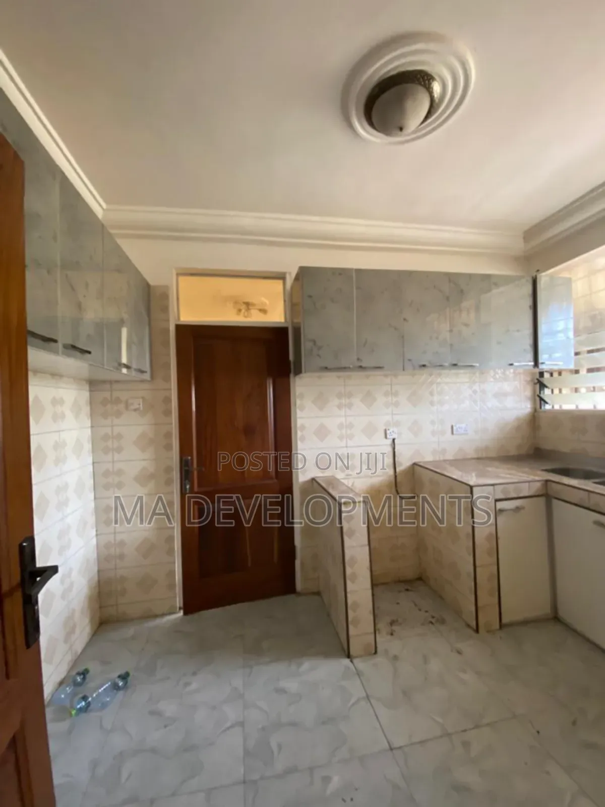 2bdrm Apartment in Madev Realty, Ofankor for rent