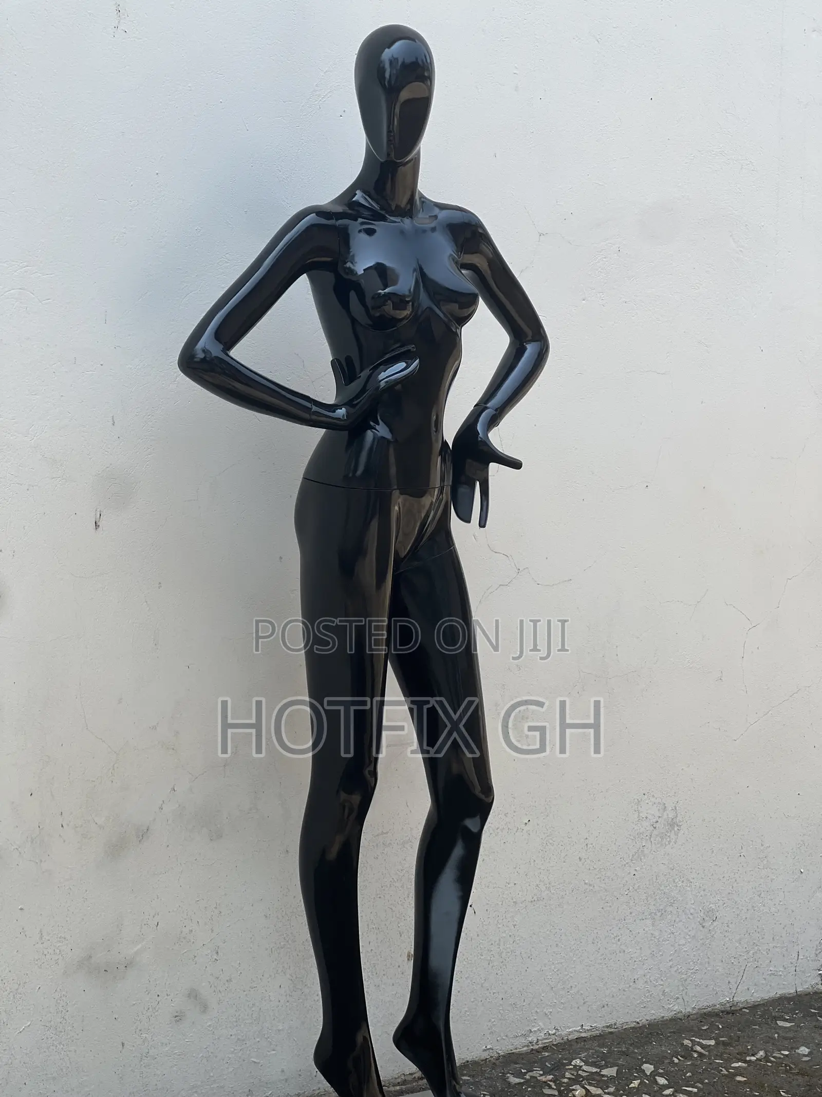 Black Pose Famale Mannequin Black