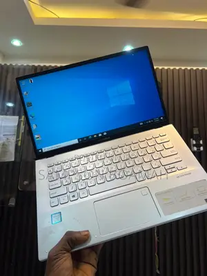 New Laptop Asus VivoBook X540SA 8GB Intel Core I7 SSD 256GB