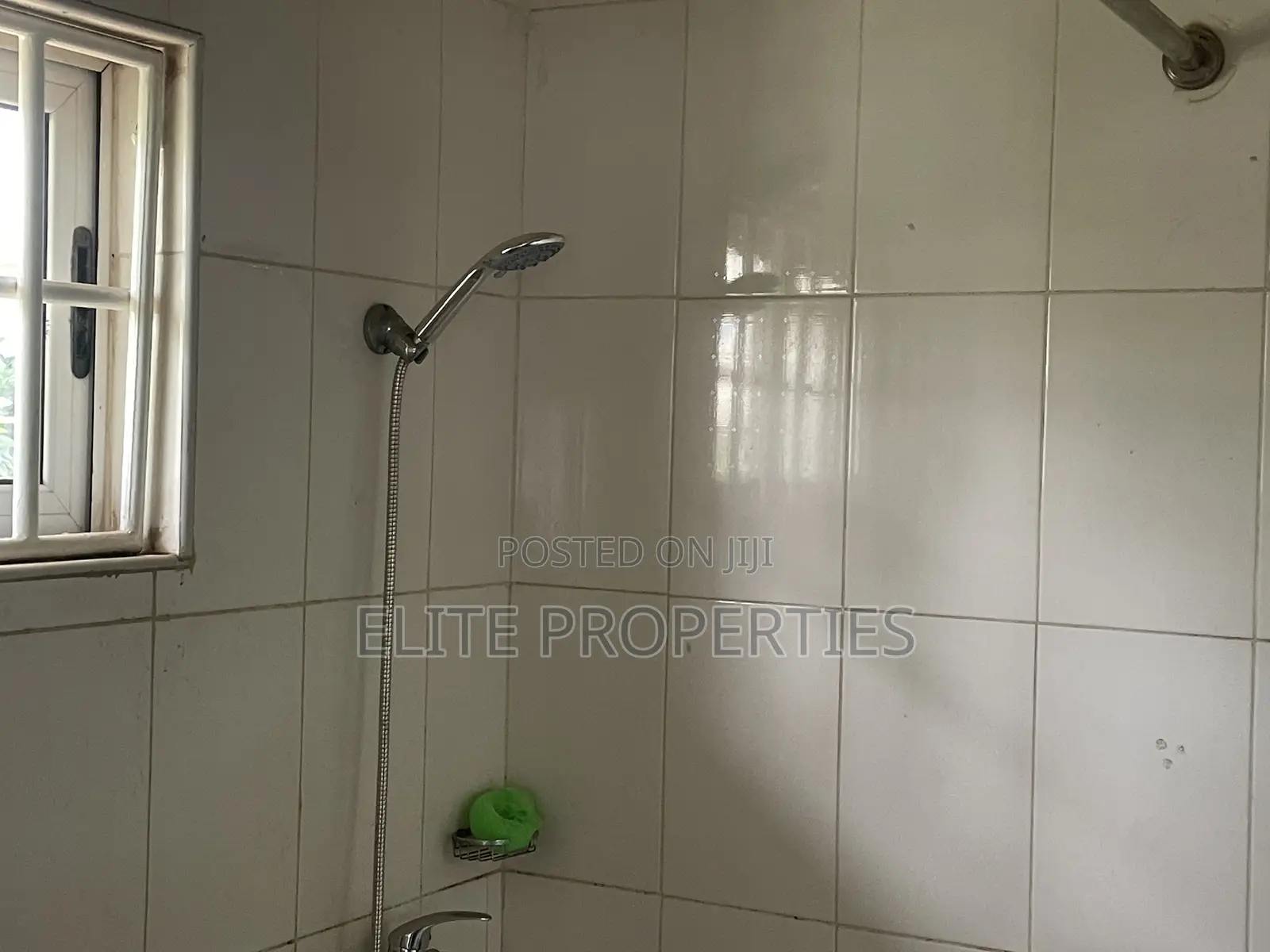 4bdrm Duplex in Community 25 Hfc for rent