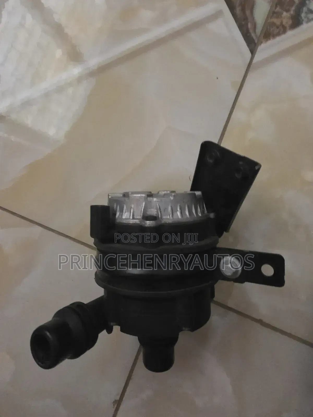 Auxiliary Water Pump for Mercedes-Benz C300 C43 Amg