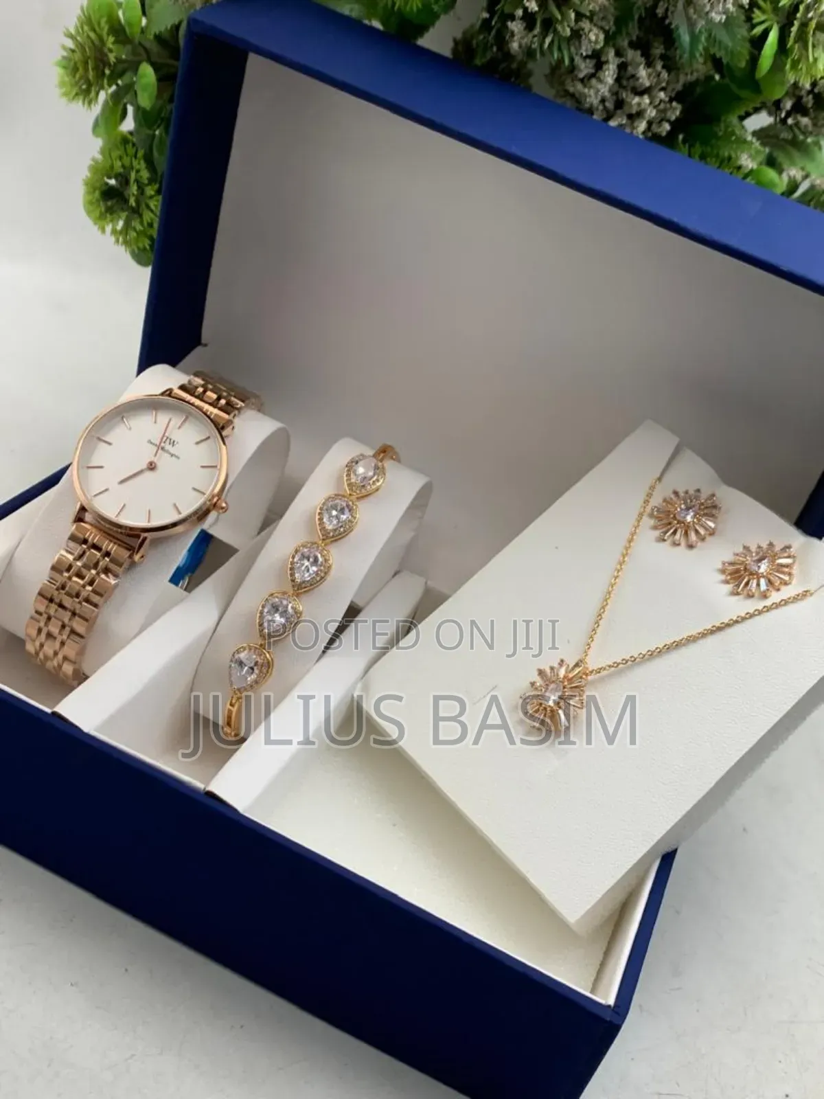 Cartier Ladies Watch Set