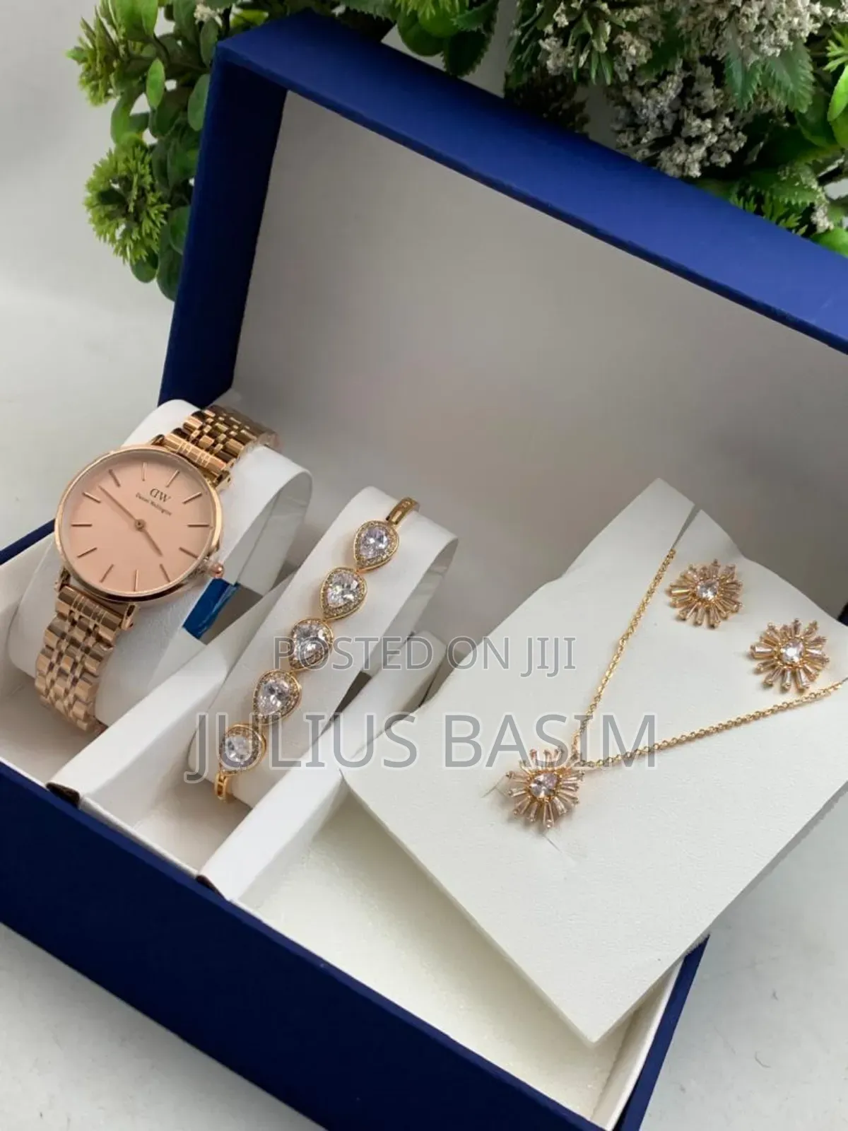 Cartier Ladies Watch Set