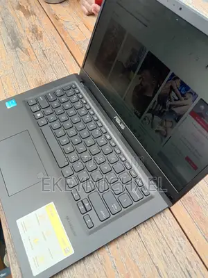 Laptop Asus 8GB Intel Core I7 SSD 256GB