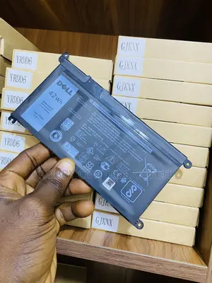 Yrdd6 Dell Original Inbuilt Laptop Battery